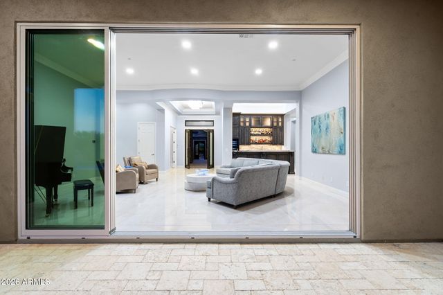 42139 N MOUNTAIN COVE Drive, Phoenix, AZ 85086