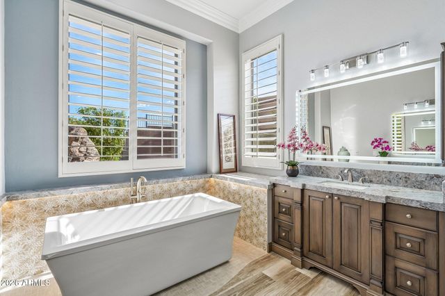 42139 N MOUNTAIN COVE Drive, Phoenix, AZ 85086