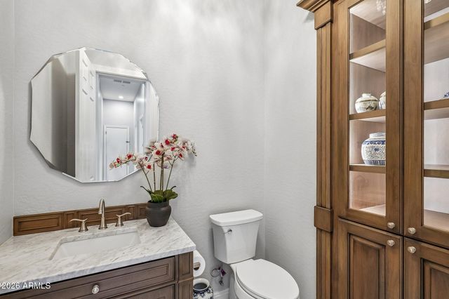 42139 N MOUNTAIN COVE Drive, Phoenix, AZ 85086