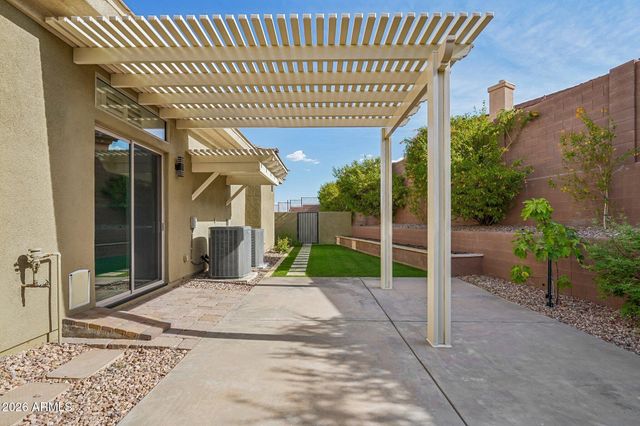 42139 N MOUNTAIN COVE Drive, Phoenix, AZ 85086