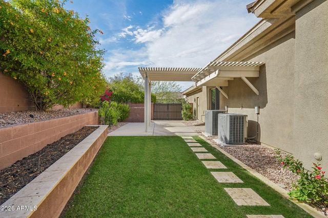 42139 N MOUNTAIN COVE Drive, Phoenix, AZ 85086
