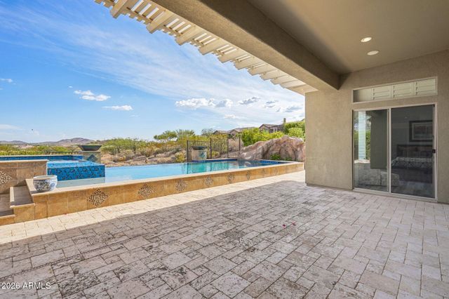 42139 N MOUNTAIN COVE Drive, Phoenix, AZ 85086