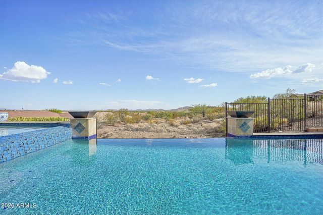 42139 N MOUNTAIN COVE Drive, Phoenix, AZ 85086