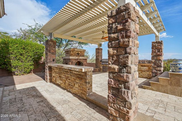 42139 N MOUNTAIN COVE Drive, Phoenix, AZ 85086
