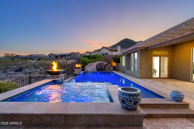 42139 N MOUNTAIN COVE Drive, Phoenix, AZ 85086