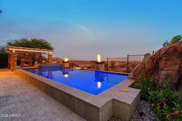 42139 N MOUNTAIN COVE Drive, Phoenix, AZ 85086
