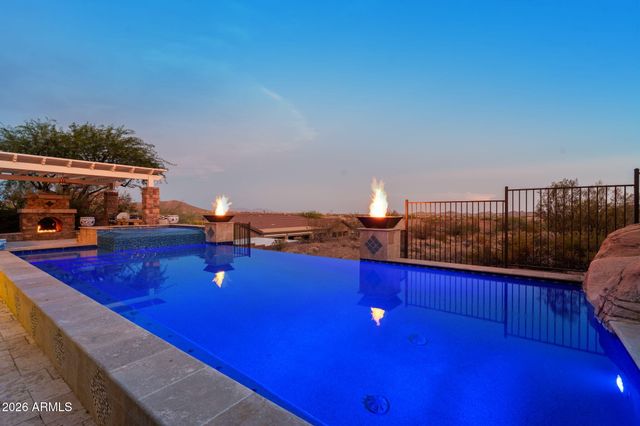 42139 N MOUNTAIN COVE Drive, Phoenix, AZ 85086