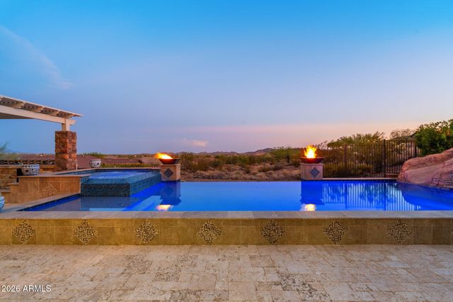 42139 N MOUNTAIN COVE Drive, Phoenix, AZ 85086