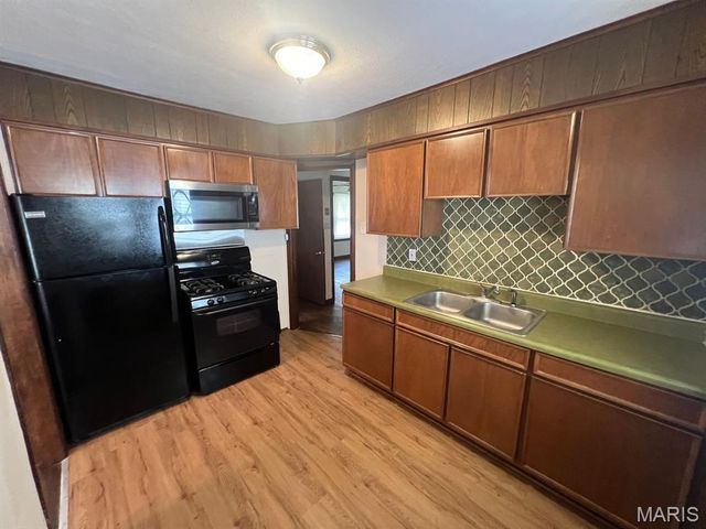 3605 Saint Gregory Lane, St Ann, MO 63074