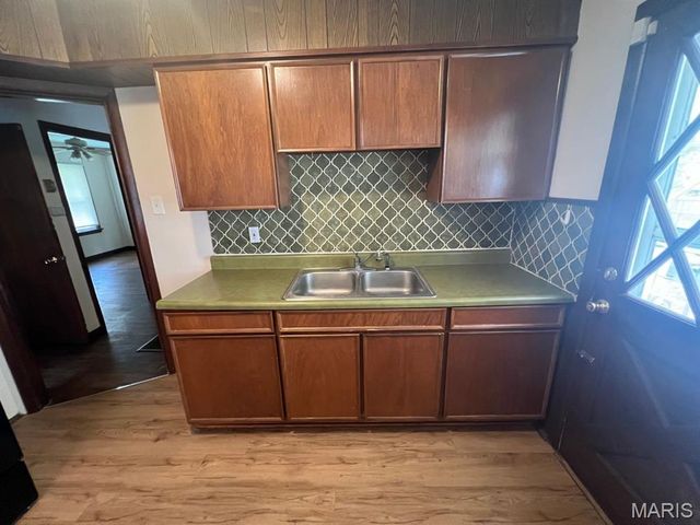 3605 Saint Gregory Lane, St Ann, MO 63074