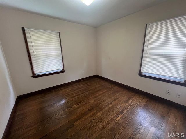 3605 Saint Gregory Lane, St Ann, MO 63074