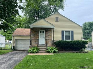 3605 Saint Gregory Lane, St Ann, MO 63074
