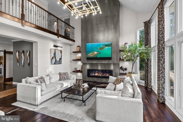 38 MILFORD DR, Marlton, NJ 08053