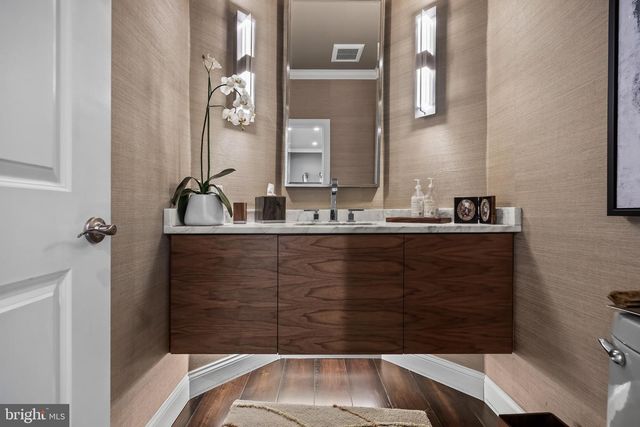 38 MILFORD DR, Marlton, NJ 08053