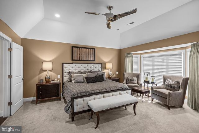 38 MILFORD DR, Marlton, NJ 08053