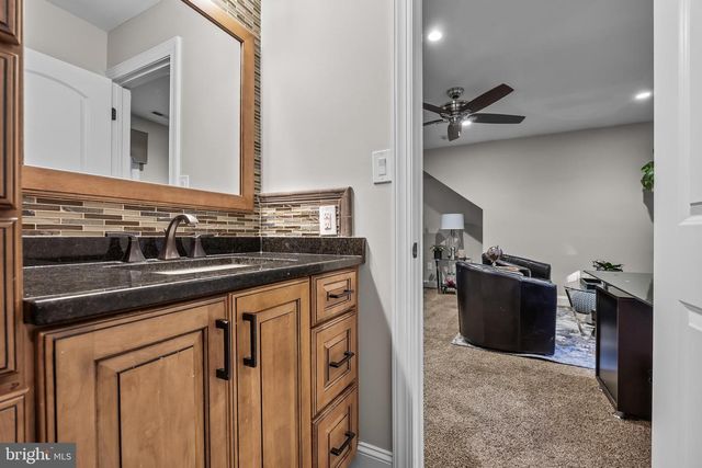 38 MILFORD DR, Marlton, NJ 08053