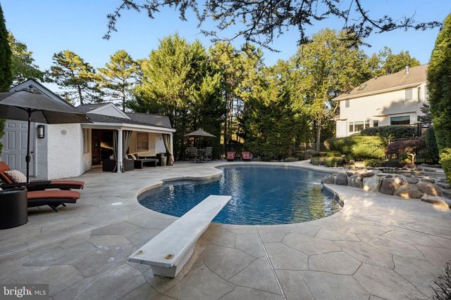 38 MILFORD DR, Marlton, NJ 08053