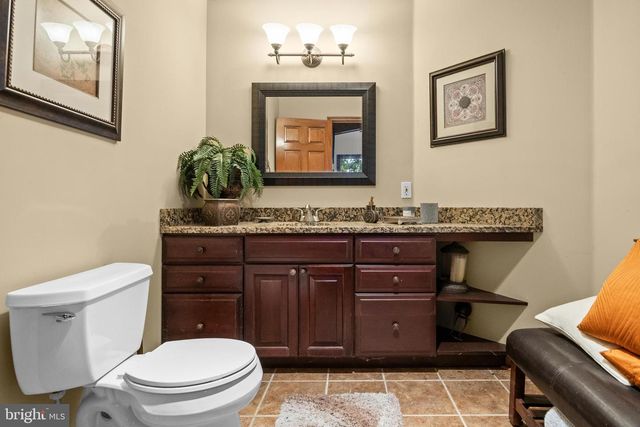 38 MILFORD DR, Marlton, NJ 08053