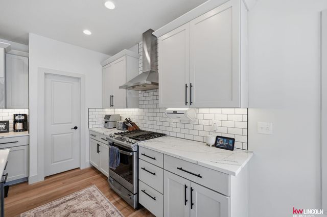 11710 N 142 Street, Waverly, NE 68462