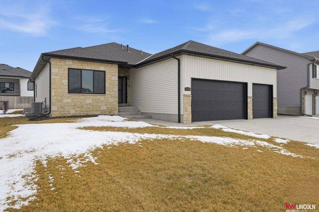 11710 N 142 Street, Waverly, NE 68462