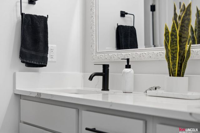 11710 N 142 Street, Waverly, NE 68462