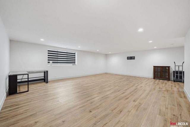 11710 N 142 Street, Waverly, NE 68462