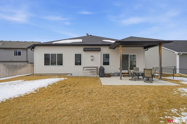 11710 N 142 Street, Waverly, NE 68462