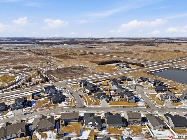 11710 N 142 Street, Waverly, NE 68462