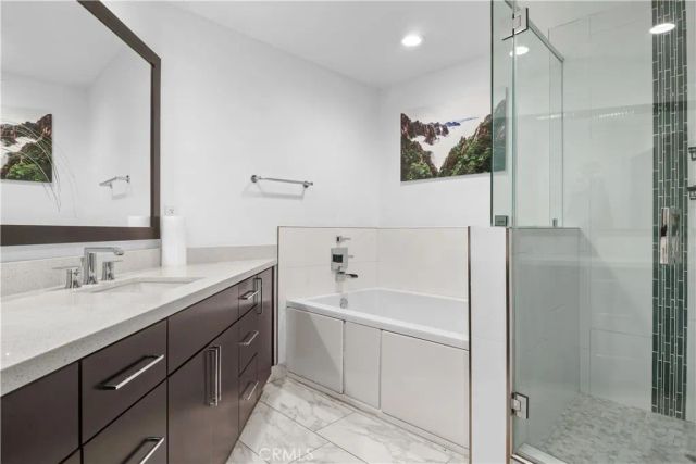 1310 E Ocean Boulevard 101, Long Beach, CA 90802