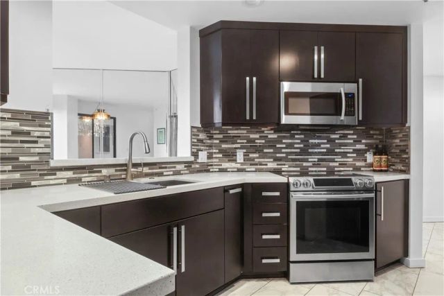 1310 E Ocean Boulevard 101, Long Beach, CA 90802