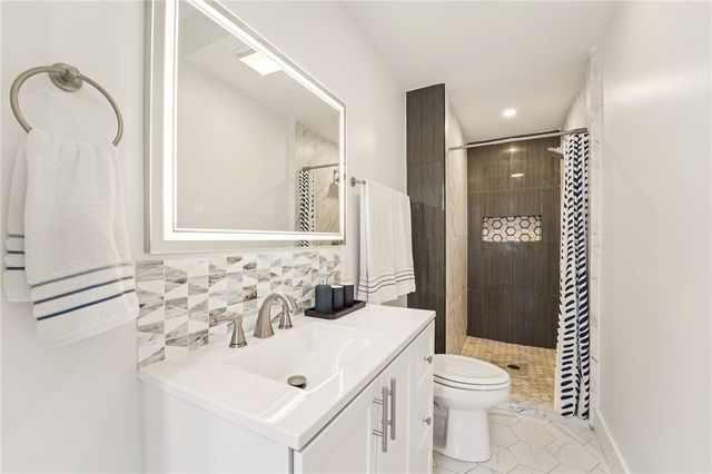 317 39th St, Lawrenceville, PA 15201