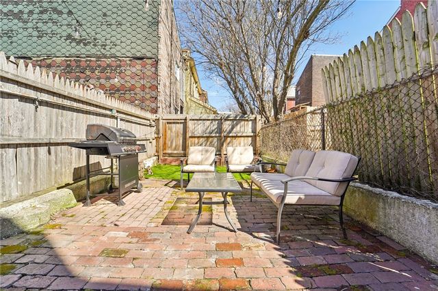 317 39th St, Lawrenceville, PA 15201