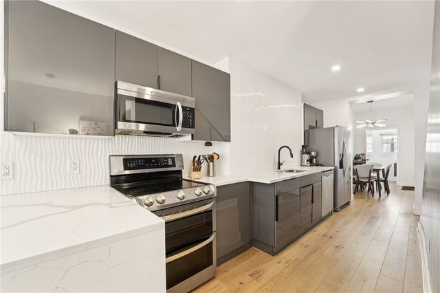 317 39th St, Lawrenceville, PA 15201