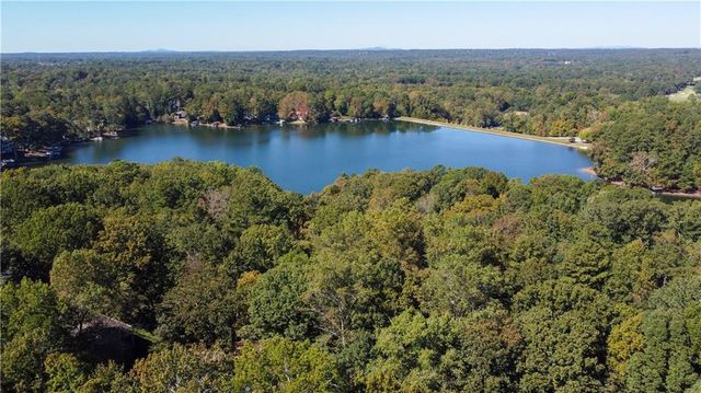 835 Lakeshore NW Drive, Berkeley Lake, GA 30096