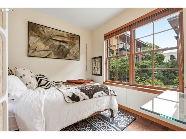 2350 Nw SAVIER St B214, Portland, OR 97210