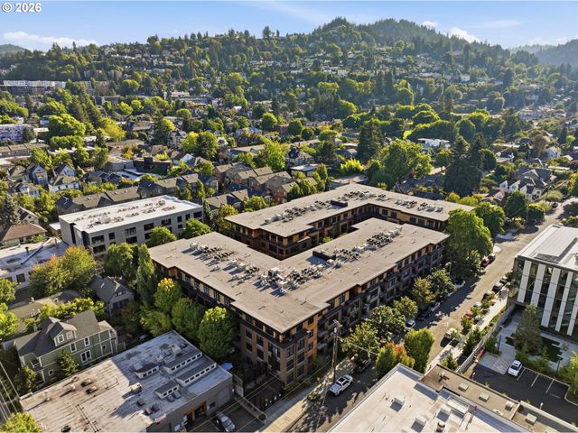 2350 Nw SAVIER St B214, Portland, OR 97210