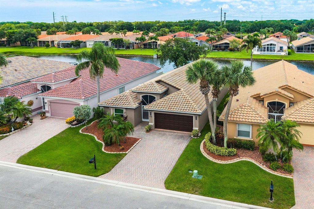 7756 Campania Drive, Boynton Beach, FL 33472