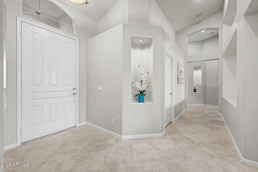 734 W GOLDFINCH Way, Chandler, AZ 85286 — photo 3