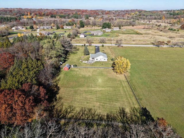 S102W32709 County Road LO, Mukwonago, WI 53149