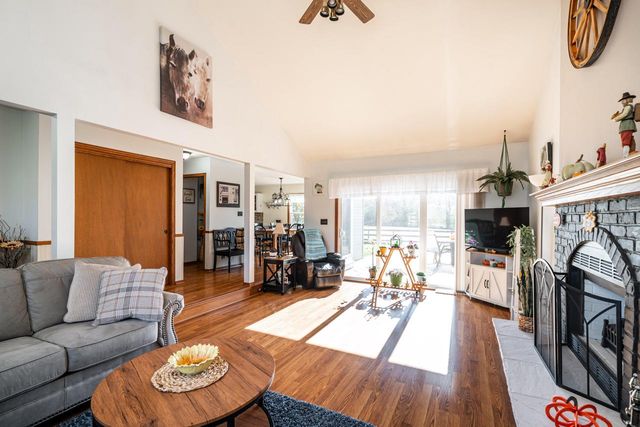 S102W32709 County Road LO, Mukwonago, WI 53149