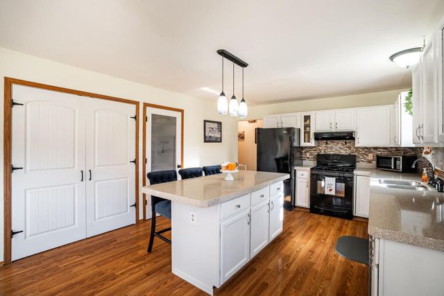 S102W32709 County Road LO, Mukwonago, WI 53149