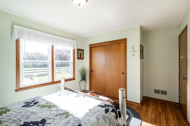 S102W32709 County Road LO, Mukwonago, WI 53149