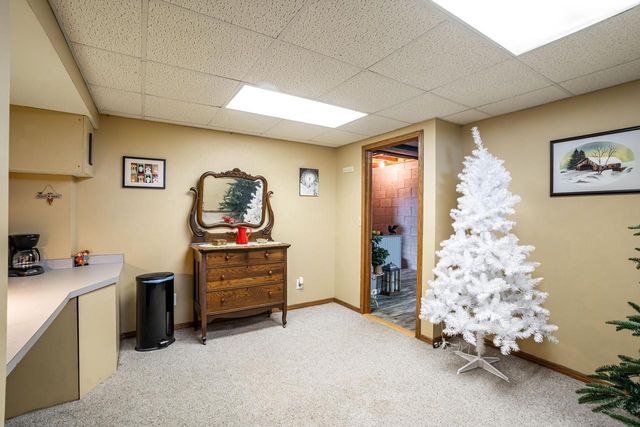 S102W32709 County Road LO, Mukwonago, WI 53149