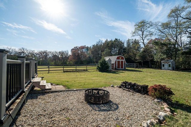 S102W32709 County Road LO, Mukwonago, WI 53149
