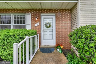 114 DEW DROP CT, York, PA 17403