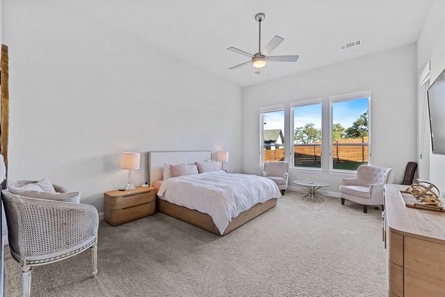 7505 Becasseau DR, Austin, TX 78738