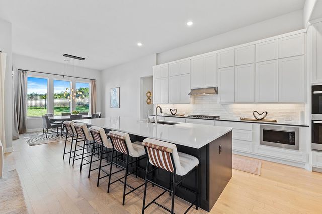 7505 Becasseau DR, Austin, TX 78738
