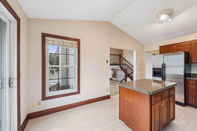19440 Vine Ridge Road, Shorewood, MN 55331