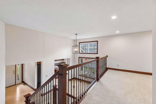19440 Vine Ridge Road, Shorewood, MN 55331