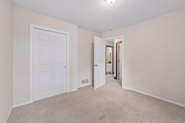 19440 Vine Ridge Road, Shorewood, MN 55331